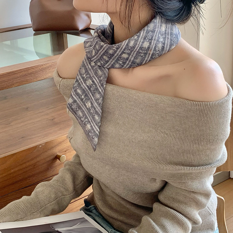 Pequeña toalla cuadrada para mujeres primavera y otoño nuevo estilo coreano francés pequeño algodón y lino floral universal bufandas de seda bufandas retro bufandas correa de cabello