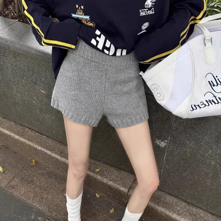 2025 New Gray Knitted Casual Shorts for Women, Suitable for Spring, Autumn, and Winter, Petite Size, Slimming High-Waisted Knitted Wide-Leg Pants 2025 New Gray Knitted Casual Shorts for Women, Suitable for Spring, Autumn, and Winter, Petite Size, Slimming High-Waisted Knitted Wide-Leg Pants