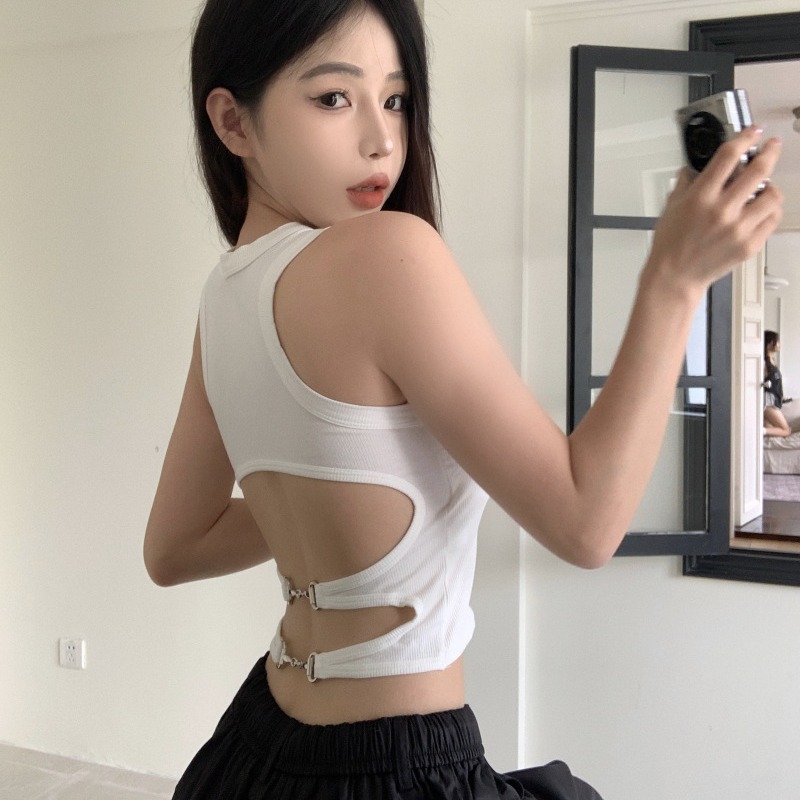 Ins caliente cintura cadena hueco de espalda abierta chaleco de belleza con cojín de pecho envuelto en el pecho para usar la base corta camisa sin mangas para mujeres