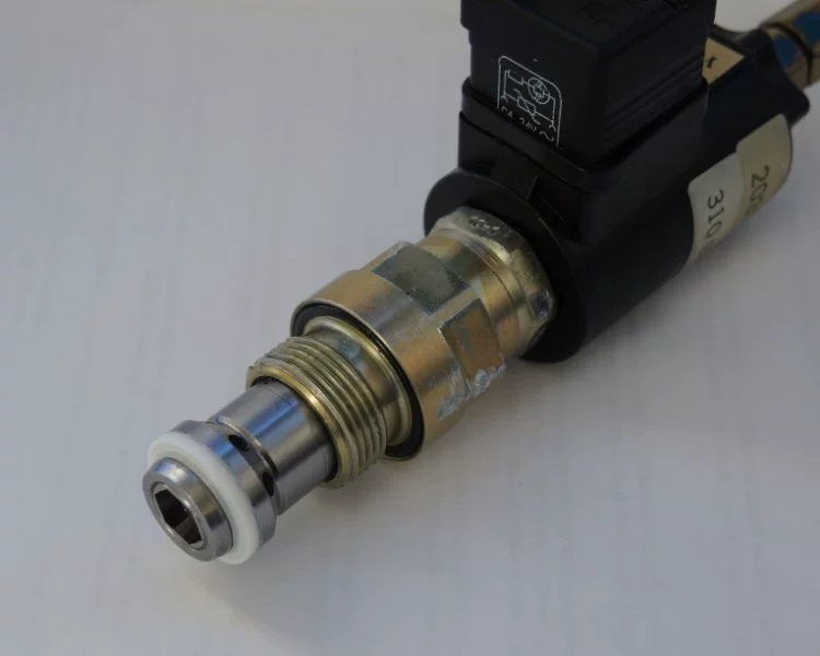 Швейцарский гидравлический клапан BUCHER, электромагнитный клапан, насос QX51-125R