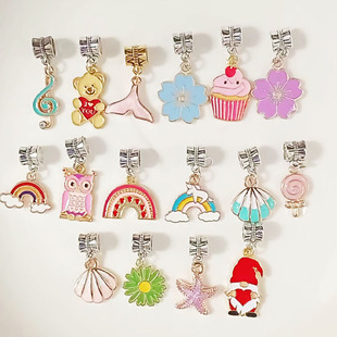 New arrival rainbow bear cherry blossom old oil dripping three-way pendant DIY bracelet necklace keychain pendant batch