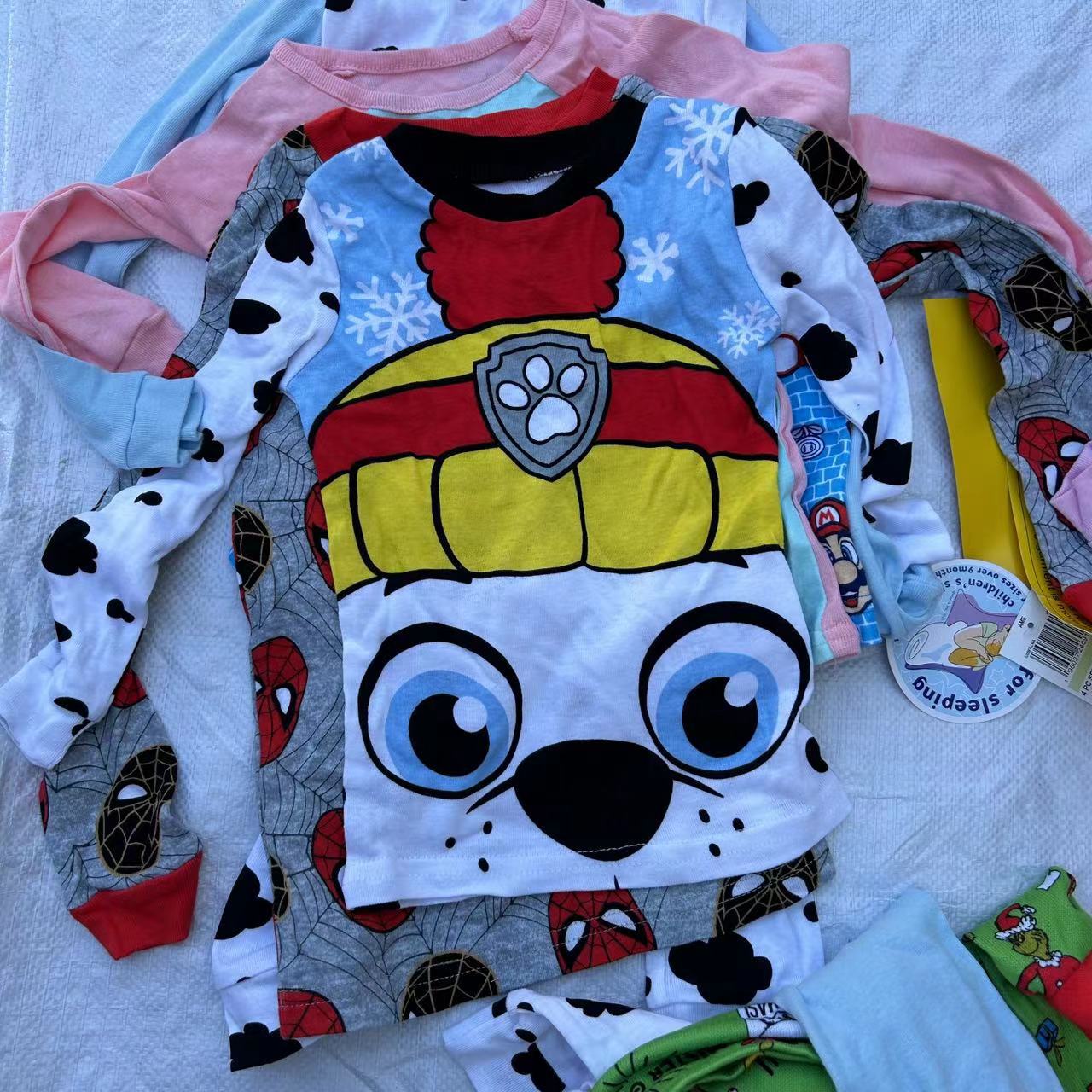 Ropa para niños 23 nuevos niños y niñas pantalones de manga larga ropa de otoño pantalones largos pantalones superiores de algodón de dibujos animados para niños venta de una sola pieza
