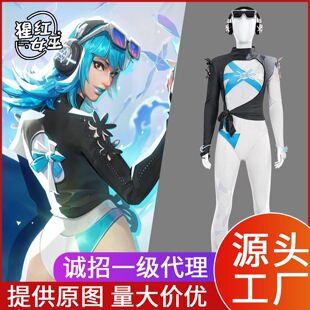 �д������������hcos�����»�ѩ����֮��cosplay�Α��������Ԫ��
