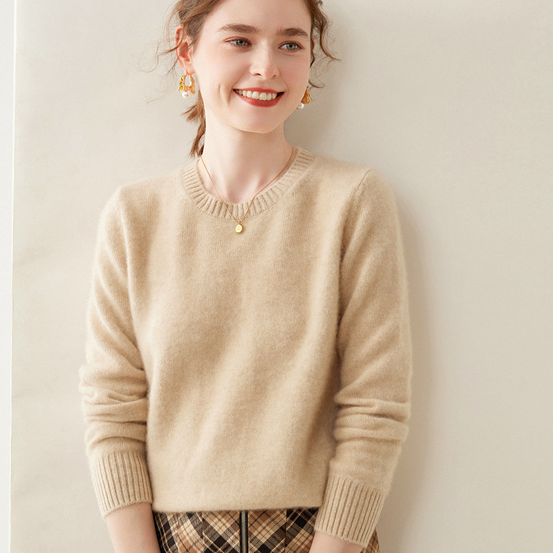 Autumn and Winter new round neck cashmere sweater women's fashionable simple double-strand thickened top knitted bottoming outerwear sweater