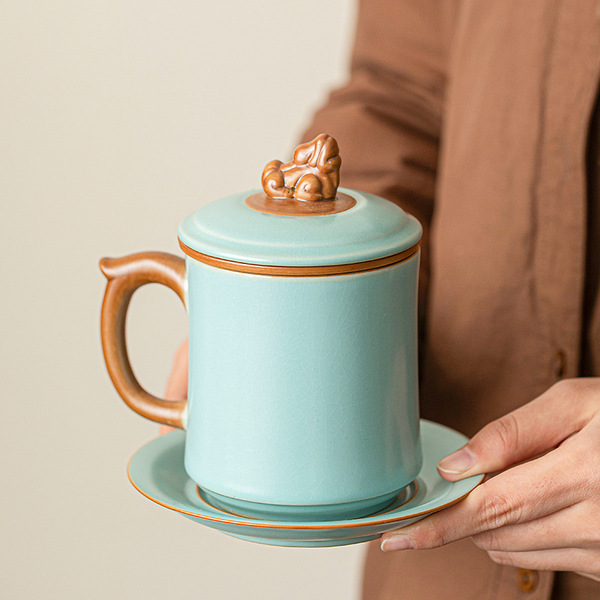 Ceramic tea cup for home use