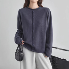 ����tɫ�A�I�ſ��޾����_��Ů���^ᘿ��������L���@��Ů�bë��