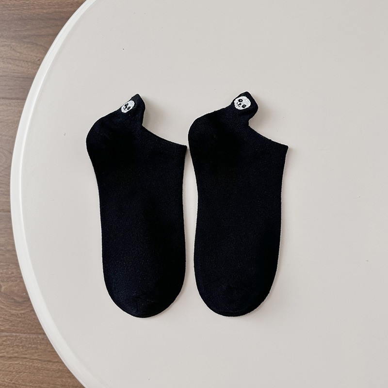 Calcetines de moda de tacón bajo de corte bajo de las mujeres bordadas Corea del Sur lindo dibujos animados japoneses estilo coreano primavera y verano calcetines delgados