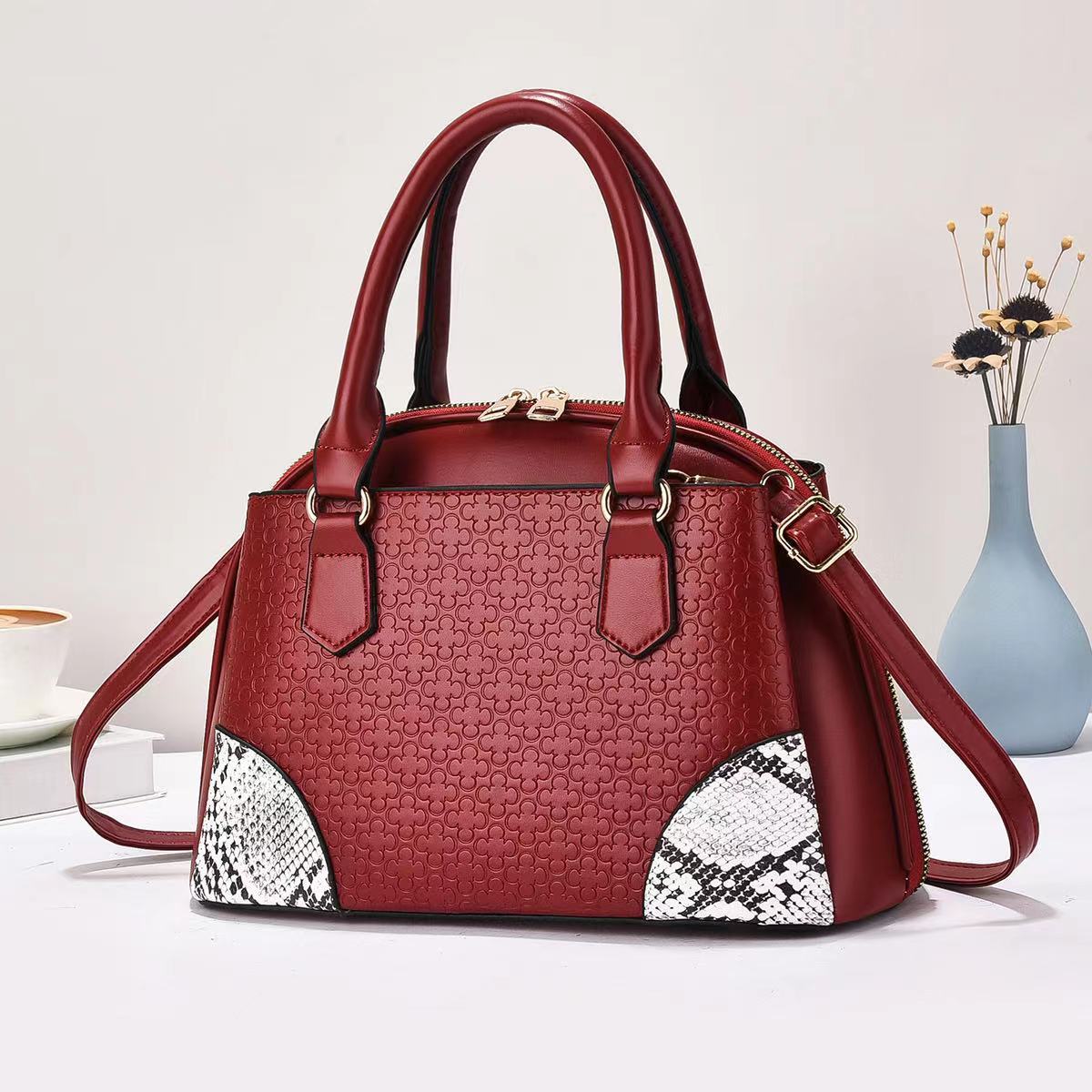 Hermoso bolso de hombro, bolso de mujer, bolso de mujer, temperamento universal, nuevo bolso coreano, moda para mujeres