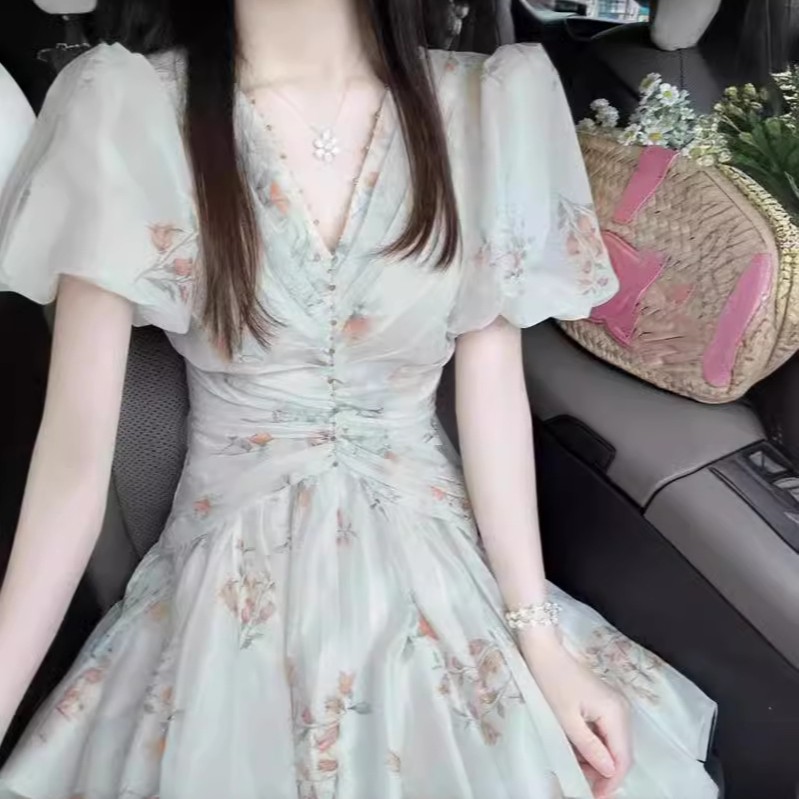 Màu xanh lục nhạt