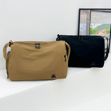 2025男女同款新百搭时尚休闲女包斜挎包便携男包收纳旅行包单肩包