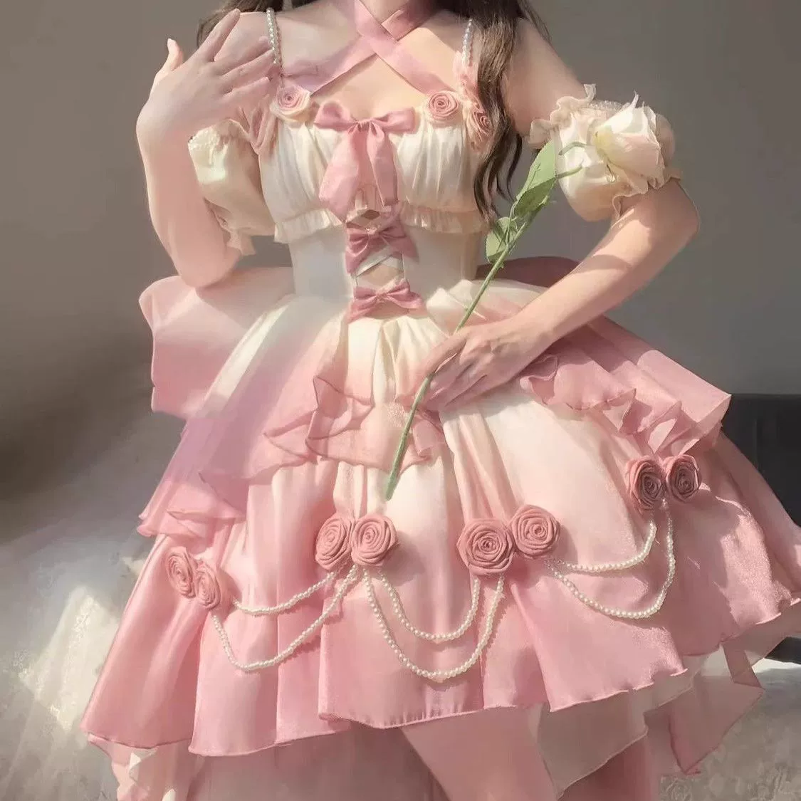 Аутентичное платье Лолиты [Бог любви] Великолепное и элегантное свадебное платье Лолиты, короткое спереди и длинное сзади.