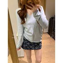轻熟风时尚百搭V领针织上衣女秋季宽松气质内搭通勤风毛衣打底衫