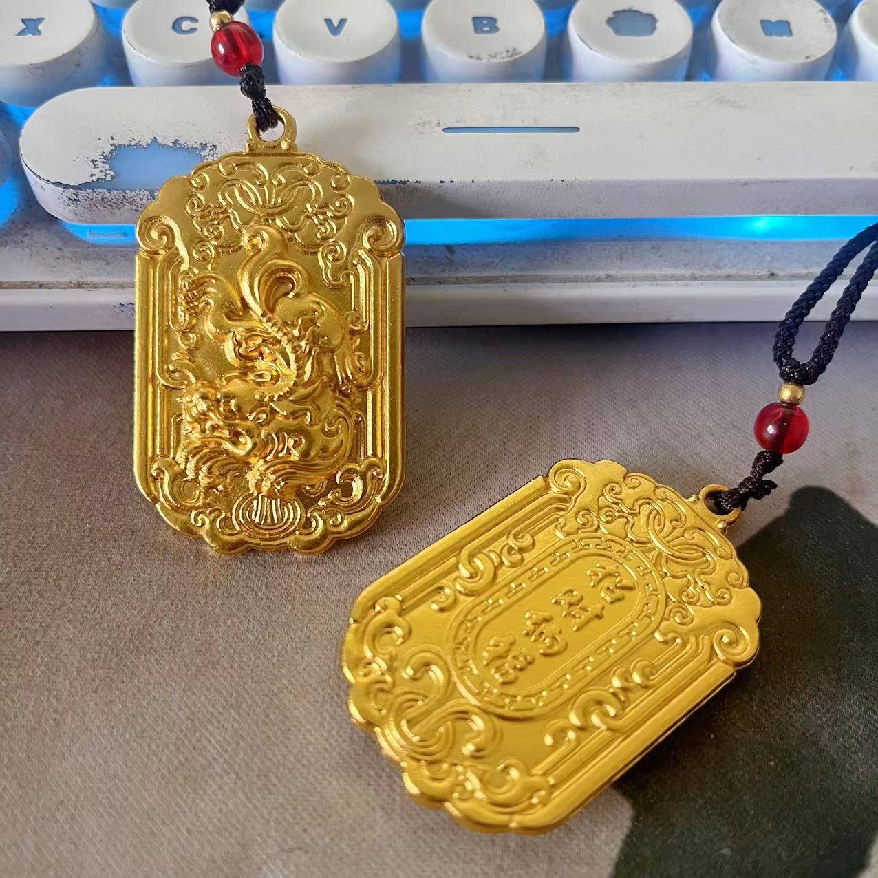 Ancient French gold fortune brave pendant for a long time does not fade men's and women's personality pendant factory direct a generation of hair