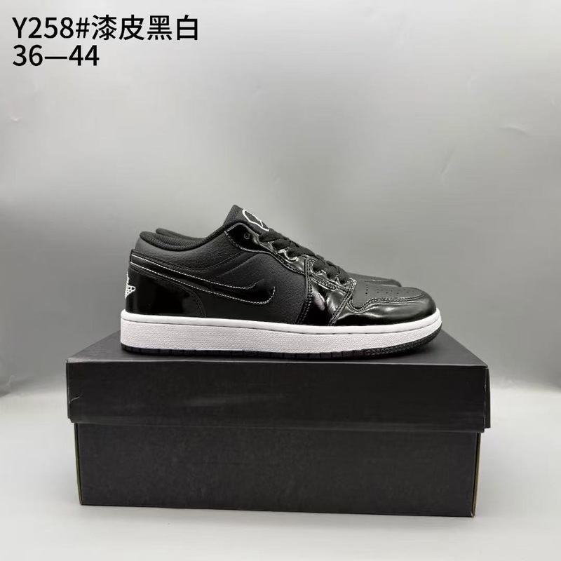 Retro Sneakers, Black Warrior Patent Leather Couple Shoes, Comfortable and Versatile Sneakers for Men and Women, Fashionable Bright Leather Shoes Wholesale