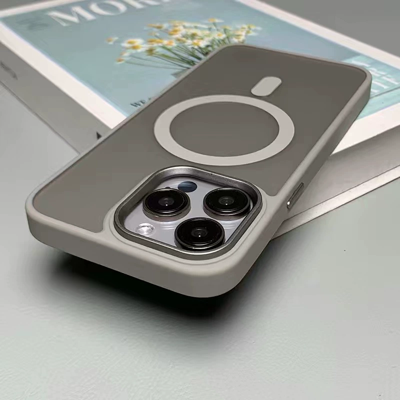 Чехол для телефона (Apple) iPhone 17 серии, матовый, с кольцом MagSafe-подобным, антивандальный