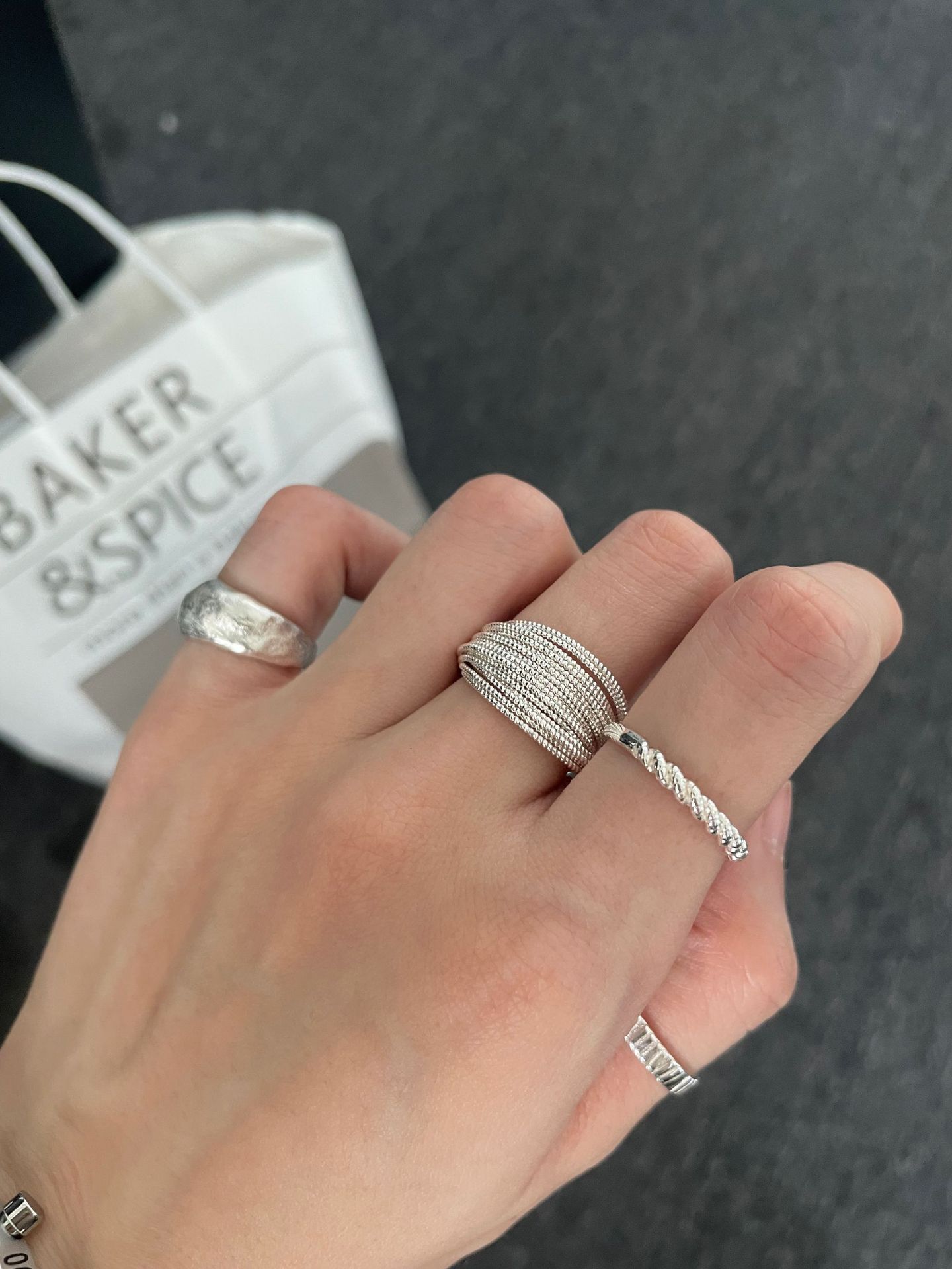 Collezione completa in argento Sterling martellato fatto a mano, design di nicchia, stile versatile, unisex._voghion.com