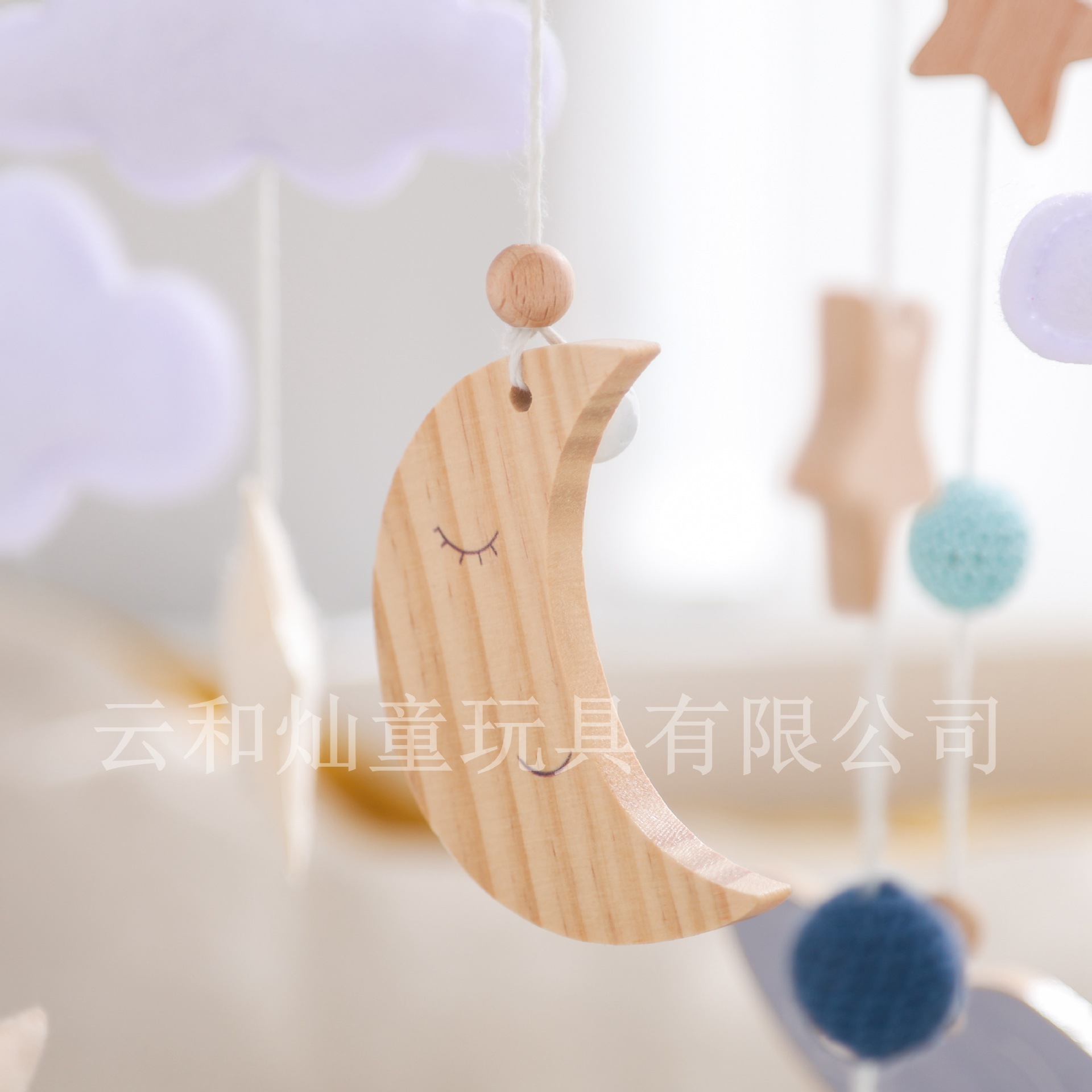 Nuevas campanas de cama para niños transfronterizas, campanas de cama de fieltro de cohete espacial, sin ensamblaje, bebés que duermen, campanas de viento calmantes, sonajeros