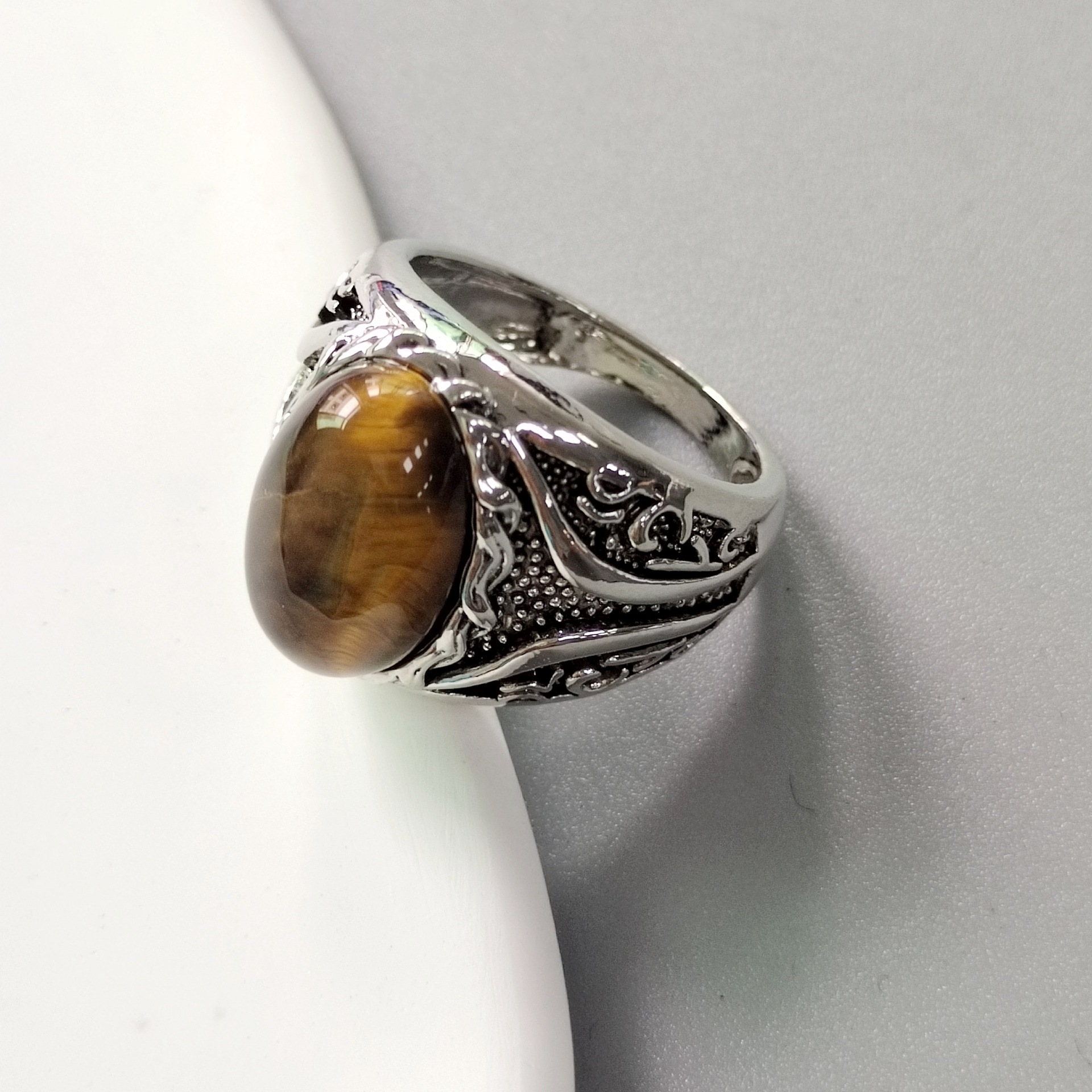 14g Weight Natural Stone Inlay Material Rings Classification 1 Piece Quantity Retro Round Zinc Alloy Plating Inlay Natural Stone Men's Rings 1 Piece