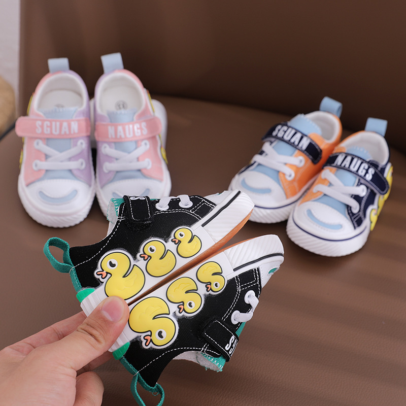 Baby canvas shoes soft bottom baby shoes 0 to 3 years old boy toddler toddler shoes spring and autumn baby girl children walking shoes
