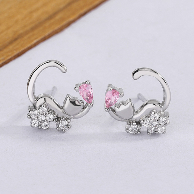 月亮上的小貓咪925鍍銀耳釘小眾設計輕奢款粉鑽耳飾可愛萌貓耳環