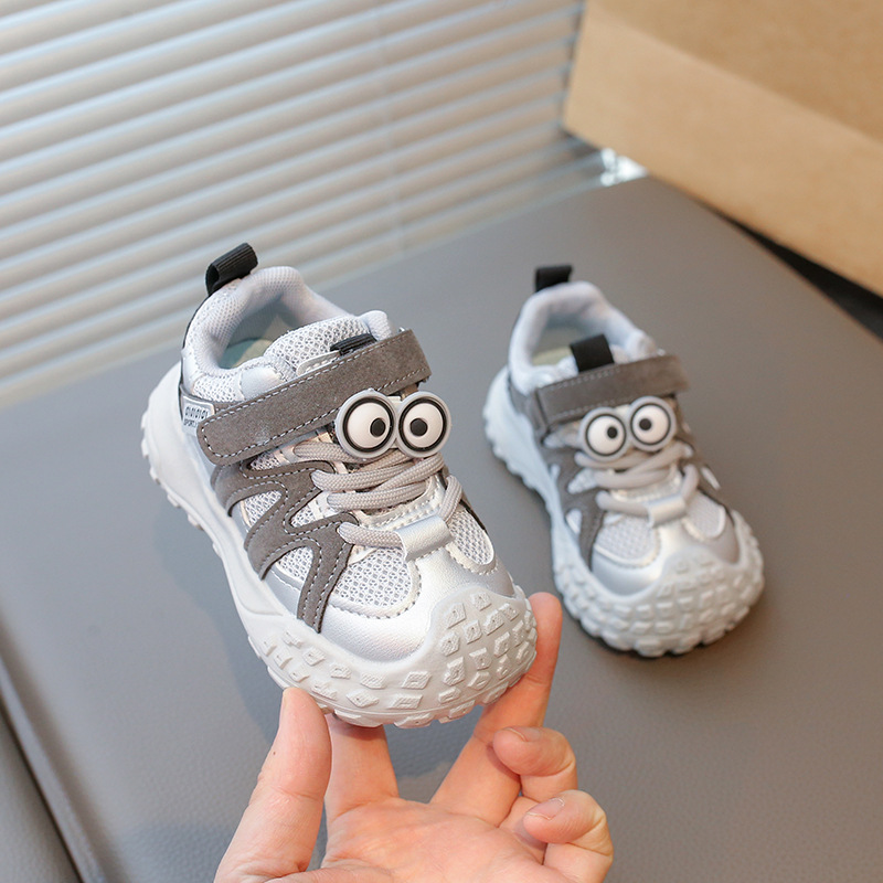 2025 primavera nuevos zapatos deportivos para niños, zapatos para niños pequeños de malla para niñas, zapatos para correr para niños de dibujos animados antideslizantes