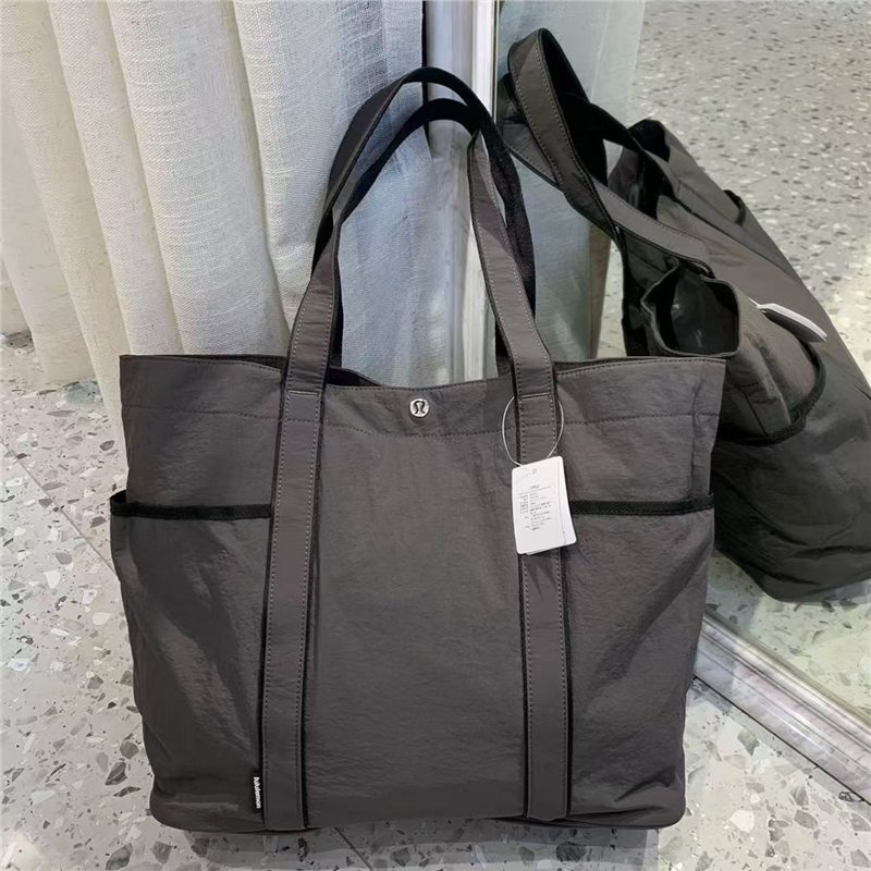 Lululemon Multi-Pocket Waterproof Canvas Bag 20L Large Capacity Yoga Tote Bag Handbag Women's Bag