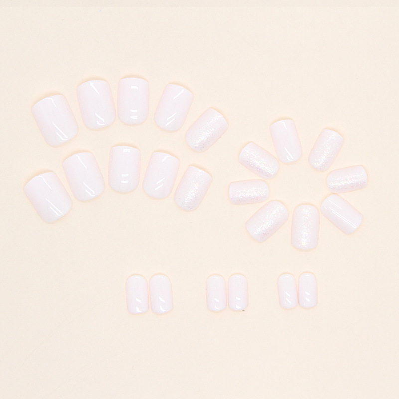 Art de fille simple, rose, tendre et doux, doux et mignon, paillettes aurore, faux ongles roses, morceaux d'ongles courts portables_voghion.com