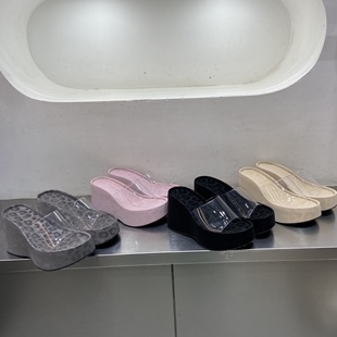 2025 New Thick-Soled Slippers for Women to Wear Outside, Fairy-Style Feet, Transparent Sandals and Beach Sandals