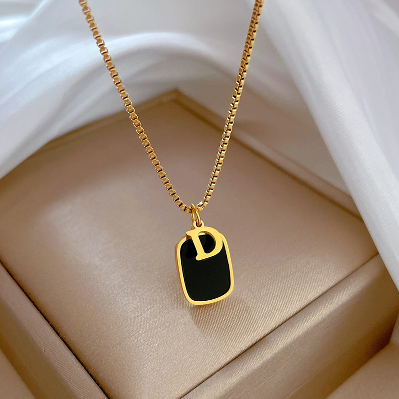 【 All-titanium Steel 】 Square D-shaped minimalist style furnace real gold necklace, female Instagram influencer collarbone chain pic 1
