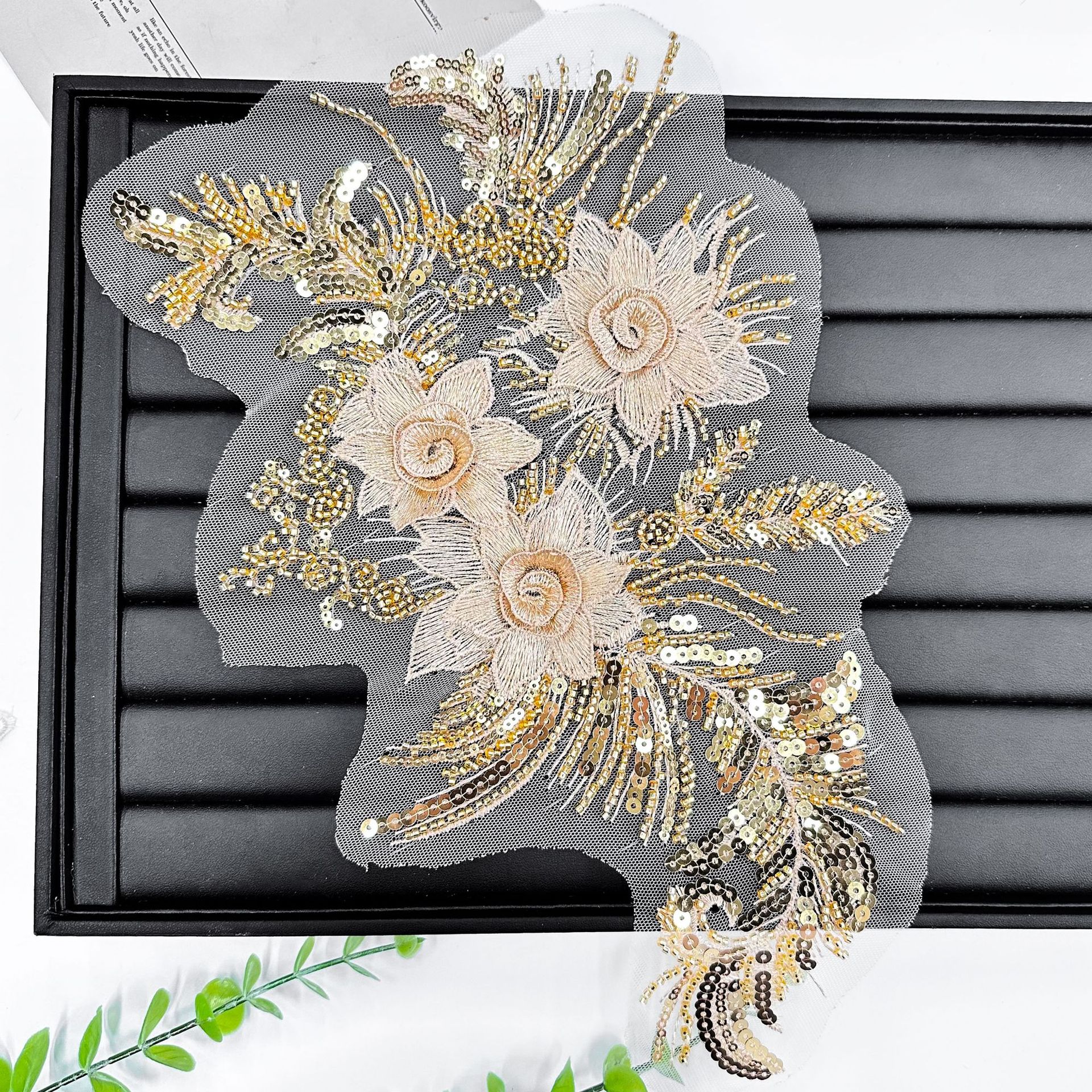 Nuevos productos de malla sequinilla bordada encaje pegatinas de flores ropa camisa de vaqueros suéter vestido de boda accesorios de decoración