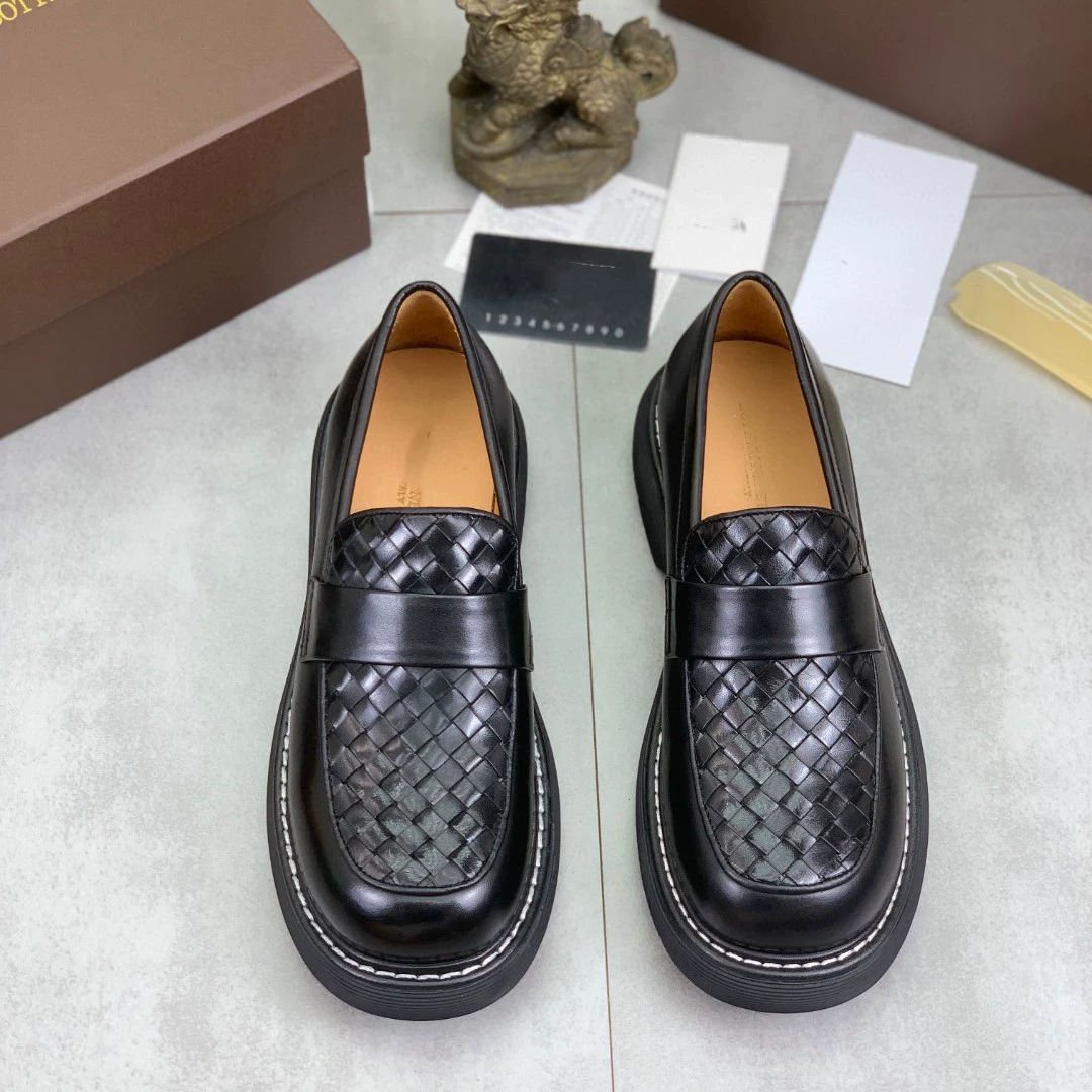 Мужские кожаные туфли кожаные плетеные толстые подошвы для повышения моды дышащие ленивые ботинки Lefu 2024 Летняя европейская станция для скальпа