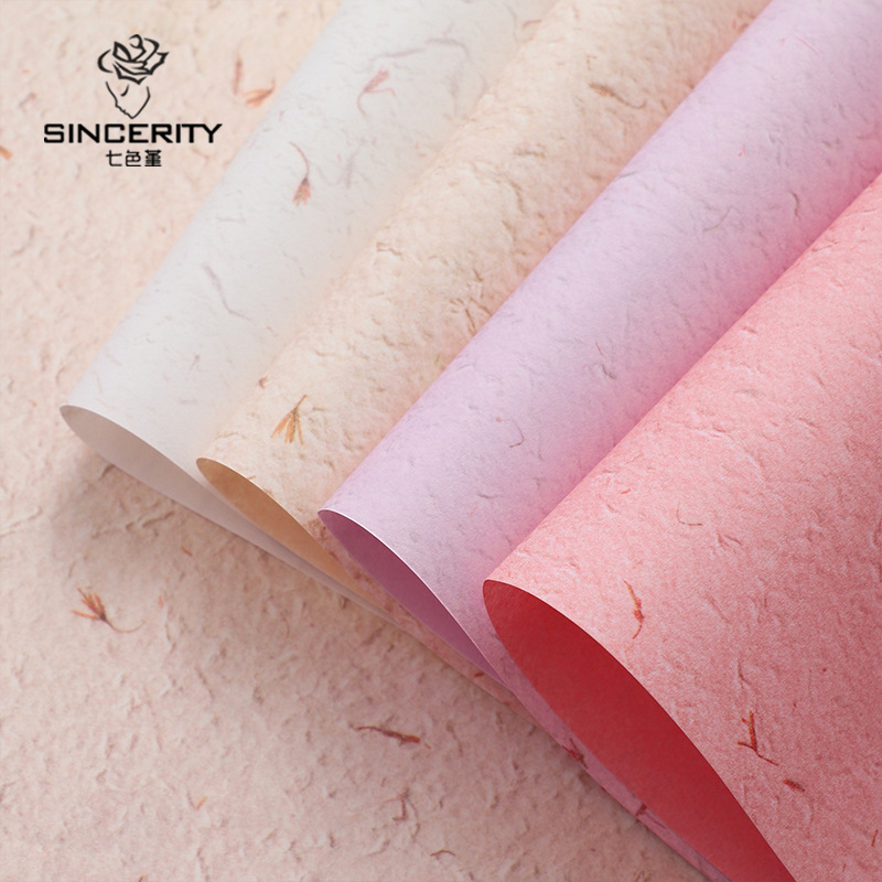 Papel de pétalo desmenuzado de pensamiento de siete colores Papel Dongba Papel floral Papel Fenghua Ramo Papel de embalaje Flores de alta calidad