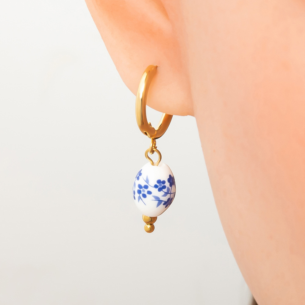 PVD Coated Stainless Steel Pendants Heart Shape 304 Stainless Steel Hip-Hop Vintage Style Waterproof Non Tarnish Earrings Necklace display picture 5