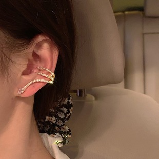 ���Գ���~�߼��ж��A��ʽС�����ǊA���hһ�wʽ���ɾW�t���¶��