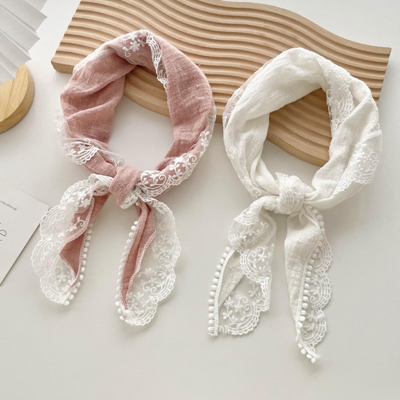 Bandana de cabelo vintage em renda triangular bege_voghion.com