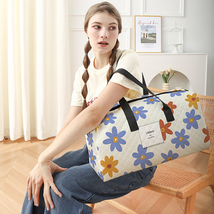 Letter Daisy Print Handbag Short-Distance Business Trip Boarding Large-Capacity Clothing Diamond Travel Bag