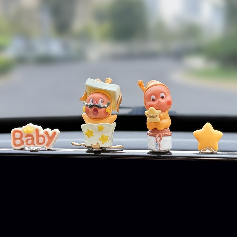 创意车载摆件星星人汽车中控台显示屏幕车内装饰品公仔可爱创意女|undefined