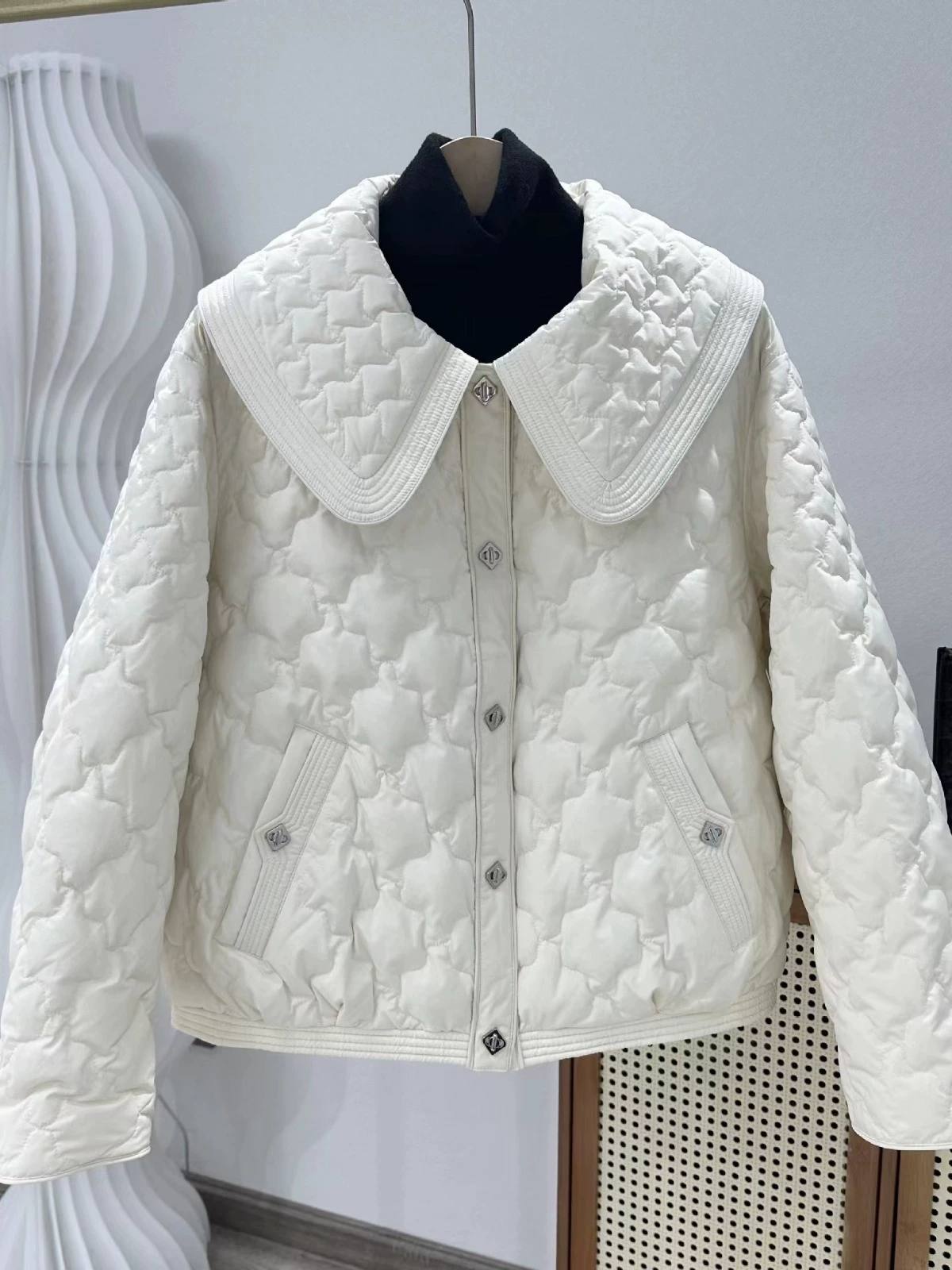 Winter down jacket, design fashionable light and thin doll, doll collar, trend of season, loose fit, western style