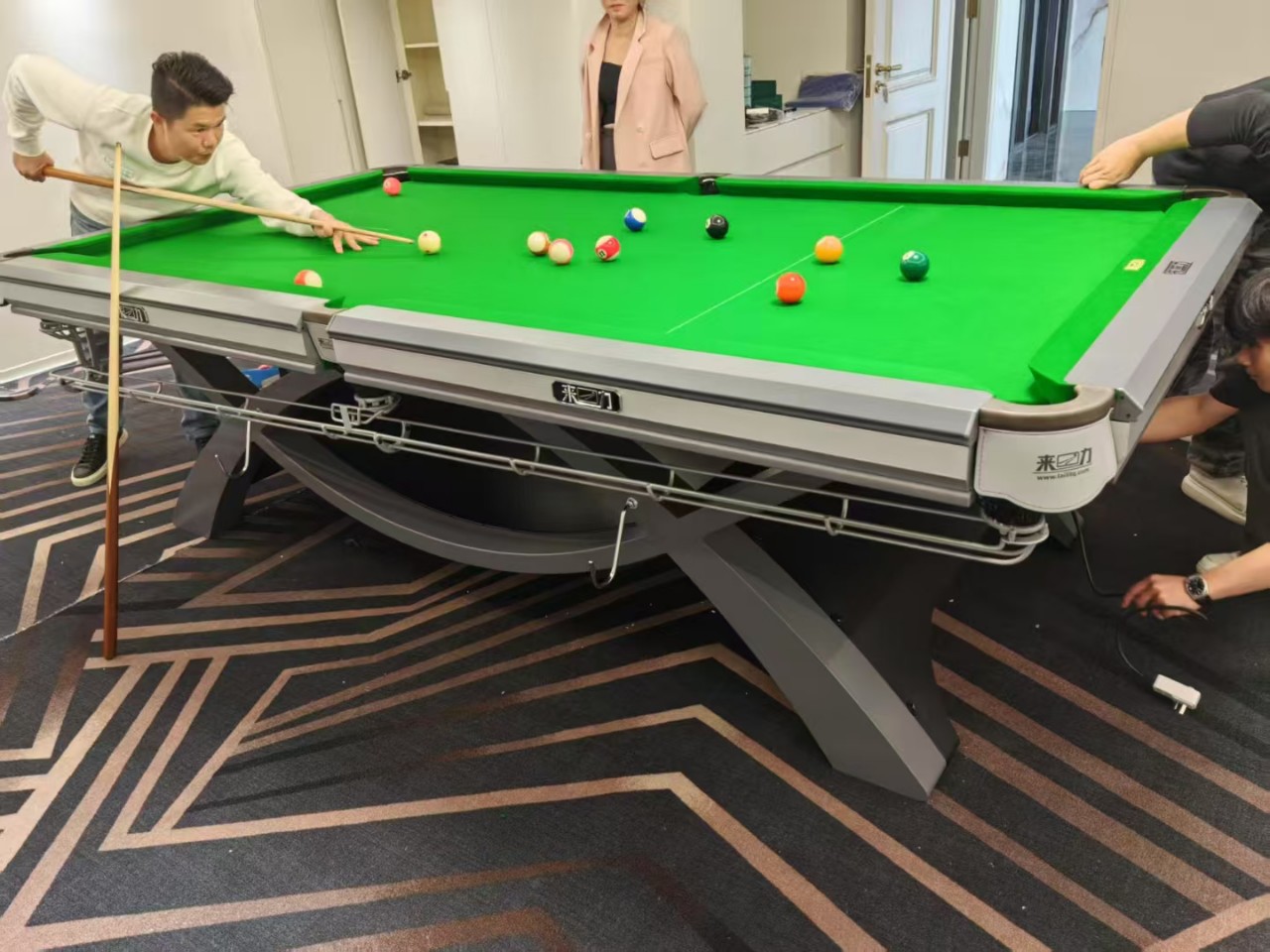 Steel Library Rock Ball Room Billiard Table Black Eight Standard Ball Hall Chinese Commercial Game Billiard Table for Adults