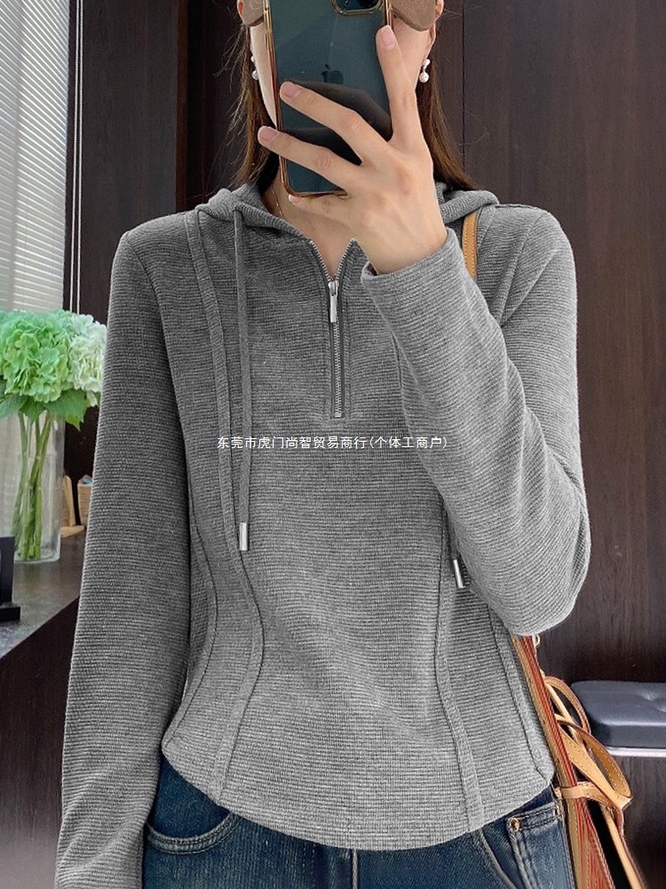 Base short autumn fashionable sweatshirt with zipper with hood