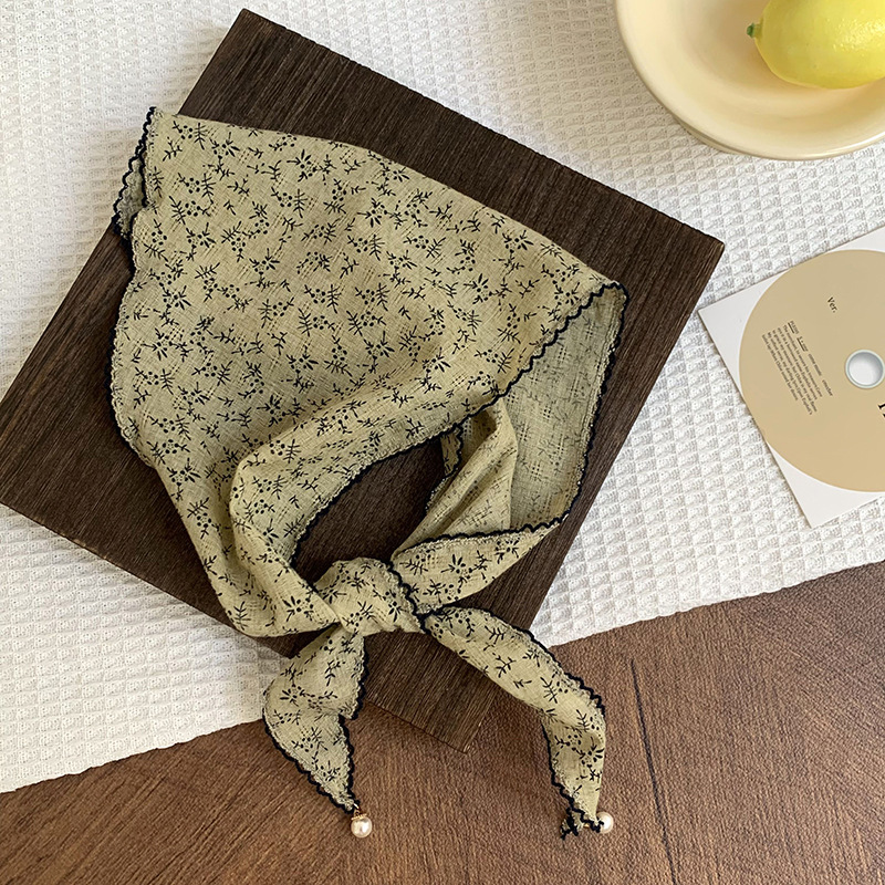 Bufanda triangular, cintura, nuevo estilo, protección para el cuello, bufanda pequeña, colgante de perlas, bufanda de seda, bolsa de flores con sentido avanzado, pañuelo en la cabeza, cinturón para el cabello al por mayor