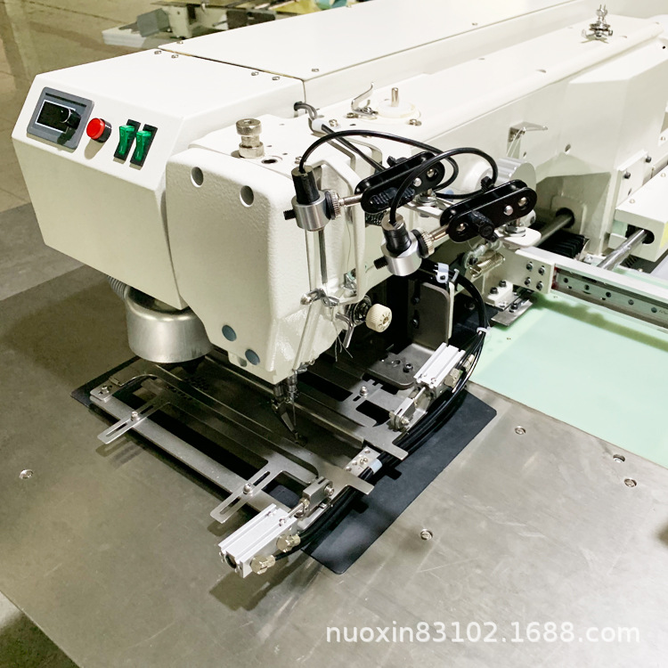 Máquina de patrón de apertura de bolsas láser máquina de bolsillo de ropa bolsa de labio simple y doble bolsa de cremallera bolsa de triángulo máquina de apertura de bolsas automática fabricante