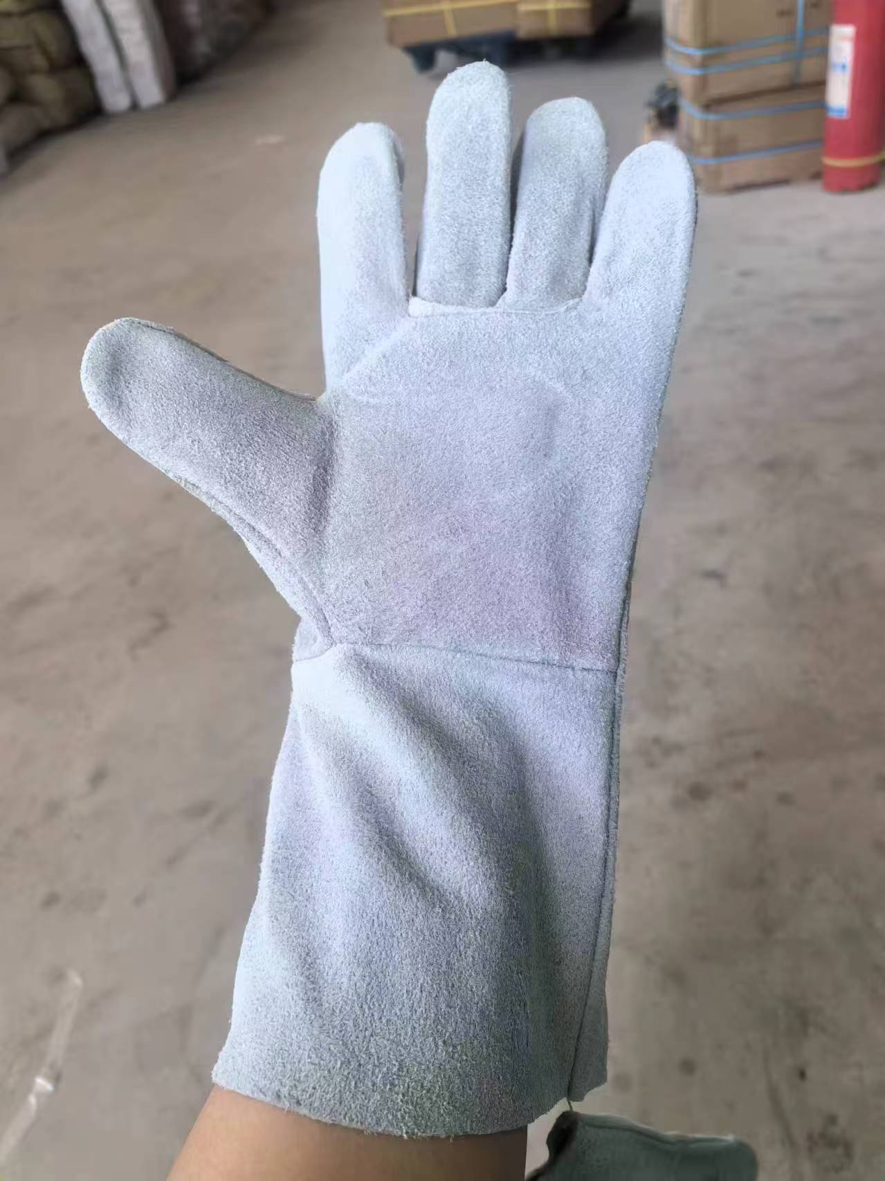 Guantes de soldadura de piel de vaca llenos de fábrica guantes de vaca largos rojos guantes de soldador resistentes al desgaste engrosados de doble capa alargados logotipo fijo image 8