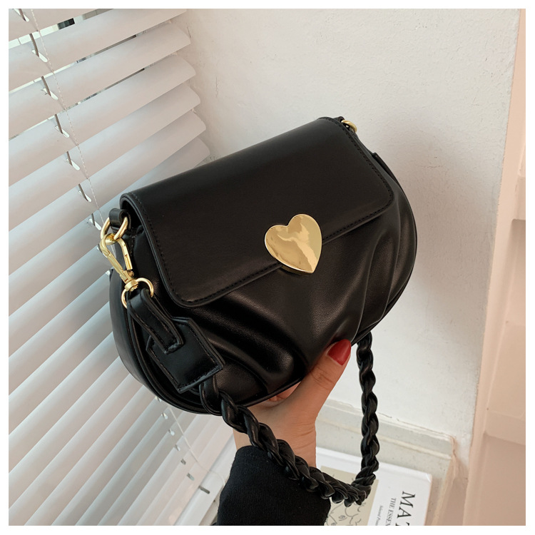 Wholesale Heart Buckle Fold One-shoulder Messenger Small Round Bag Nihaojewelry display picture 81