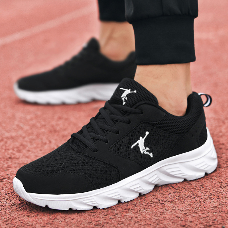 Non-slip breathable shoes