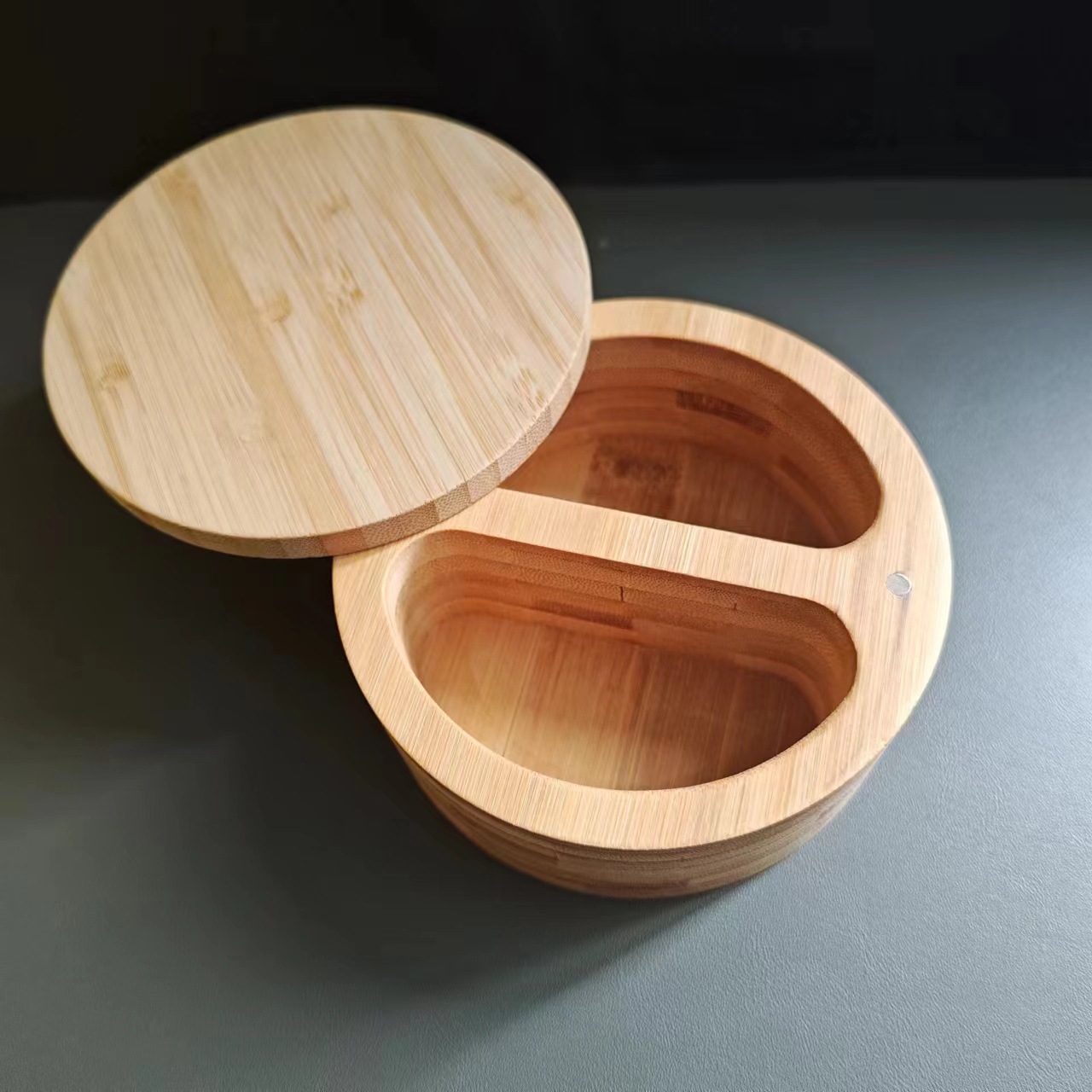 숟가락 없는 이중 격자 소금 통 12*6cm 285g