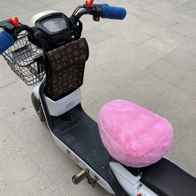 Electric car cushion Plush Winter Universal Three-Piece