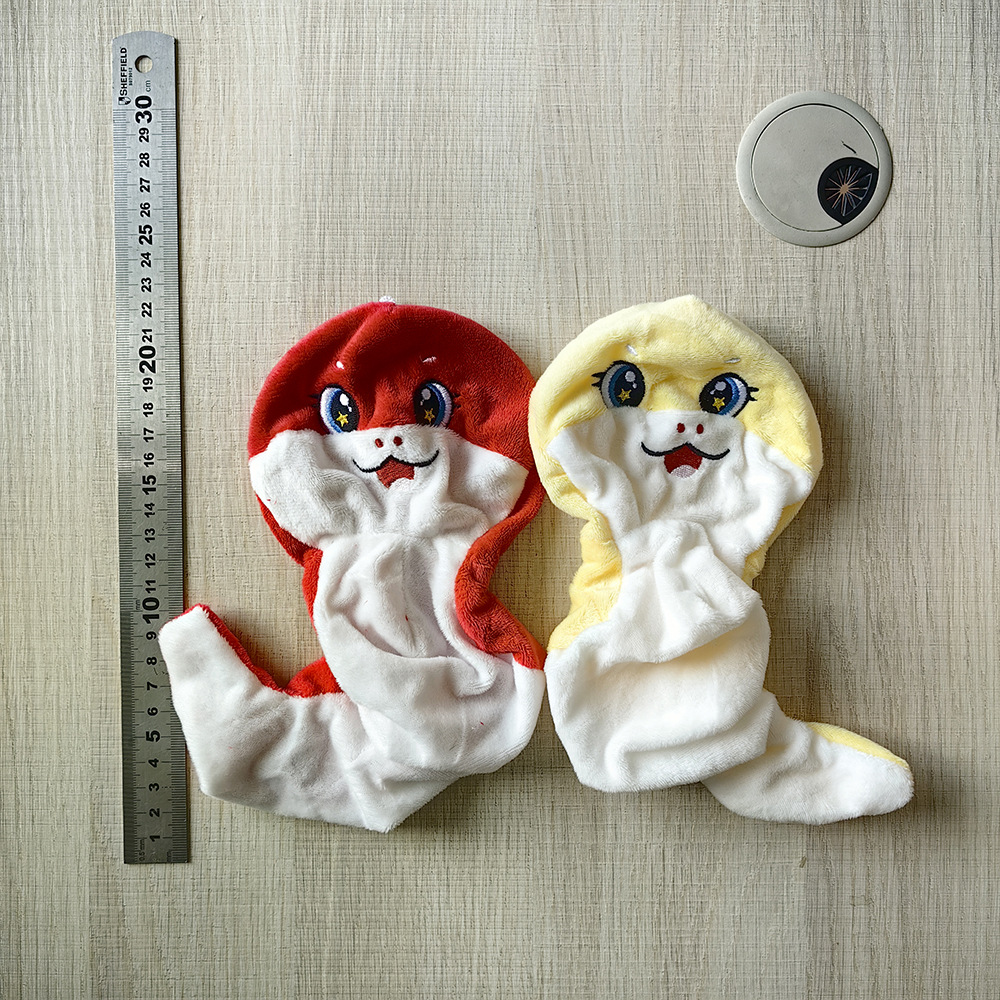 Fábrica directa de juguetes de peluche, cubierta de cuero, cubierta de cuero semiacabada, muñecas sin relleno transfronterizas en el extranjero