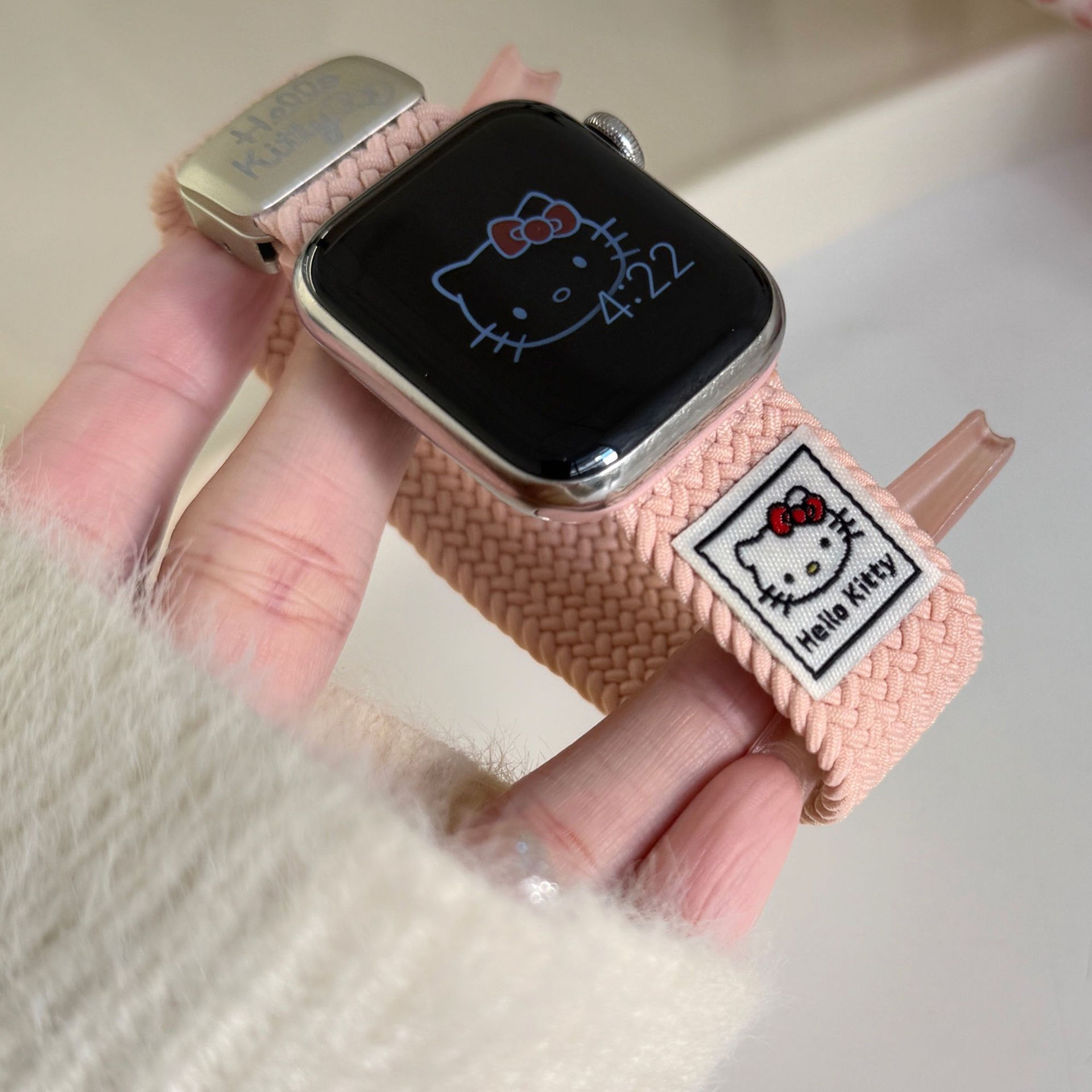 KT cat puppy series pattern is suitable for apple watch band iwatchs876 generation woven magnetic suction 10 generation high