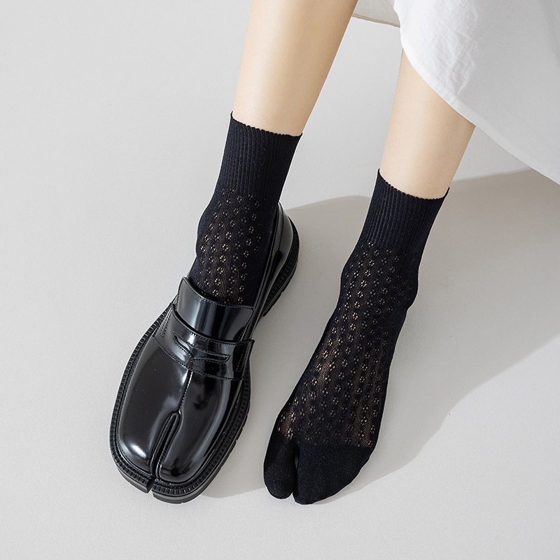 Two-Toe Socks for Women, Breathable Summer Hollow-Out Split-Toe Socks, Velvet Solid Color Mid-Calf Socks, Wholesale Cross-Border Breathable Antibacterial